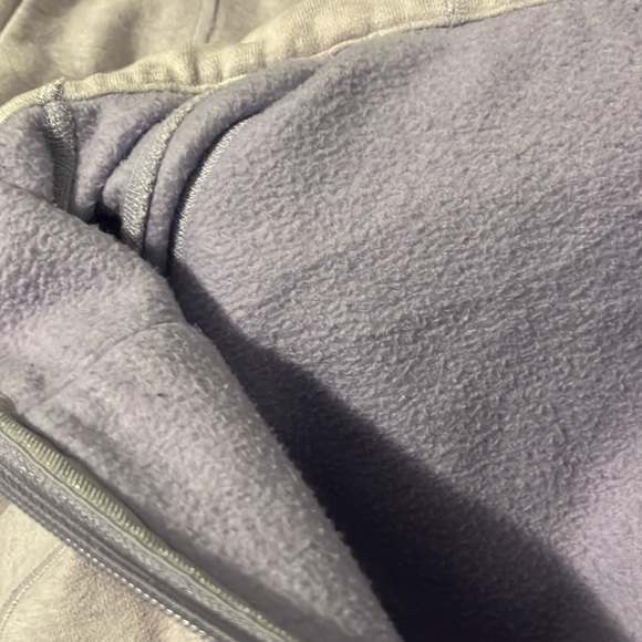 Lululemon Scuba Hoodie II - Picture 4 of 4